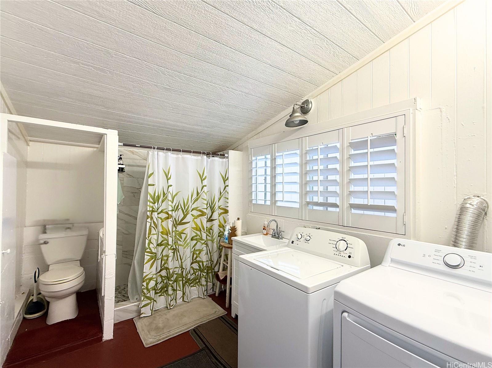 1114  Kaala Ave Wahiawa Area, Central home - photo 16 of 25