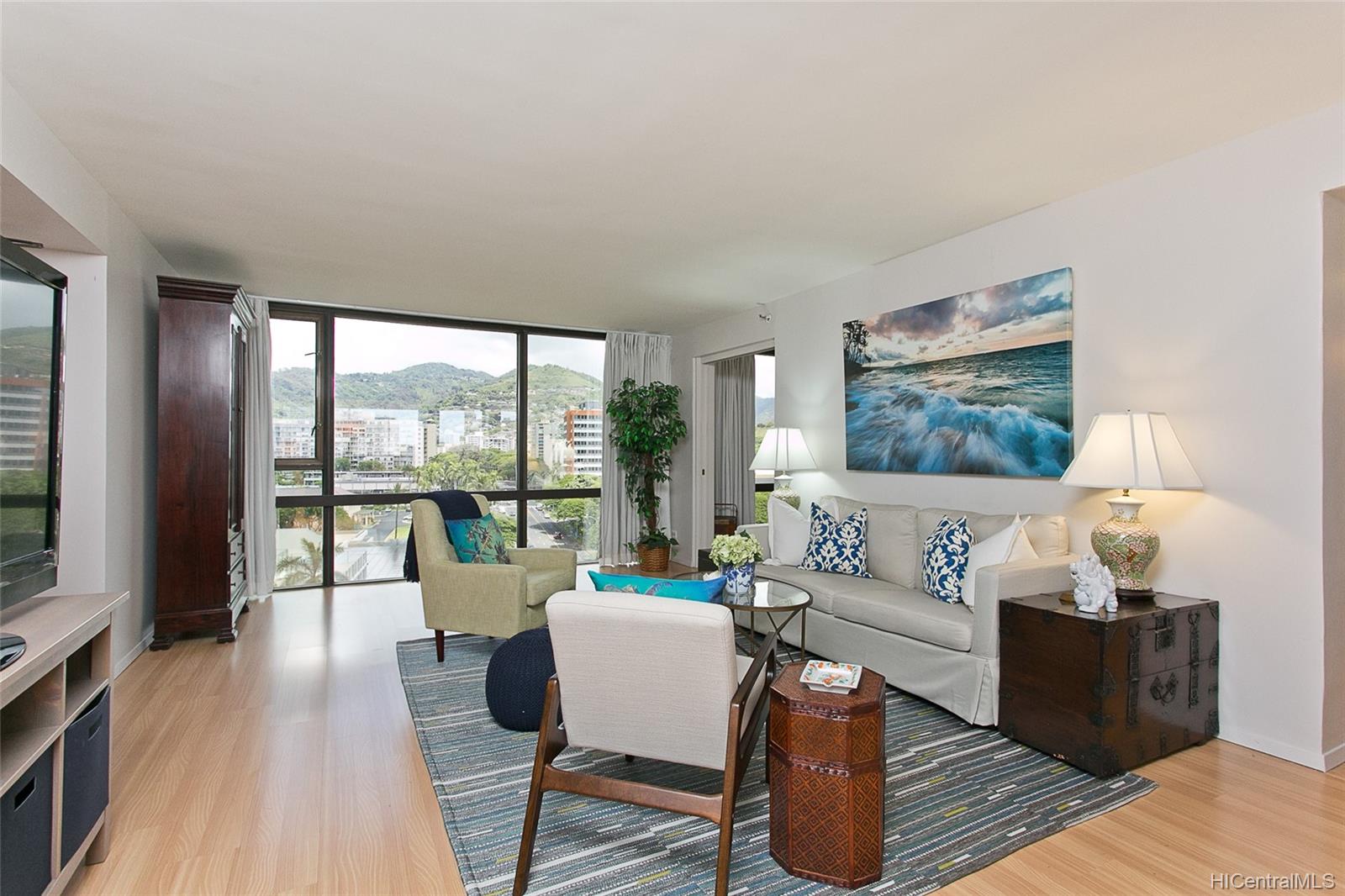 Punahou Regency 11A, 1114 Punahou Street, Honolulu Punahou