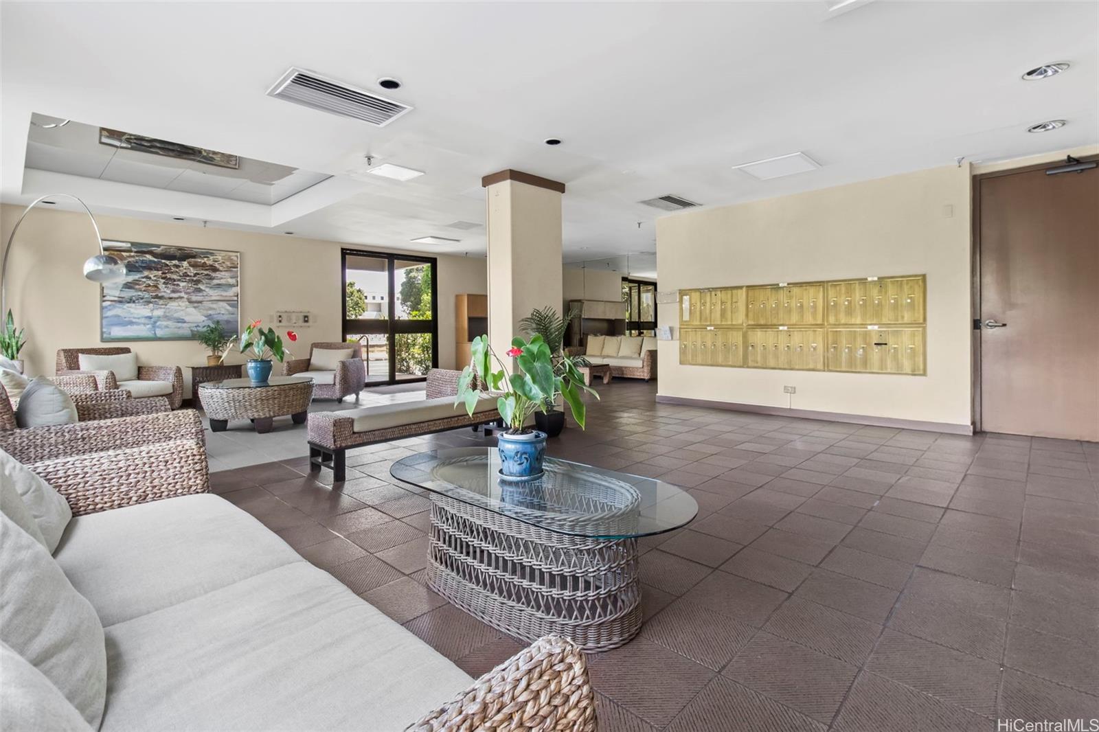 Punahou Regency condo # 14A, Honolulu, Hawaii - photo 11 of 19