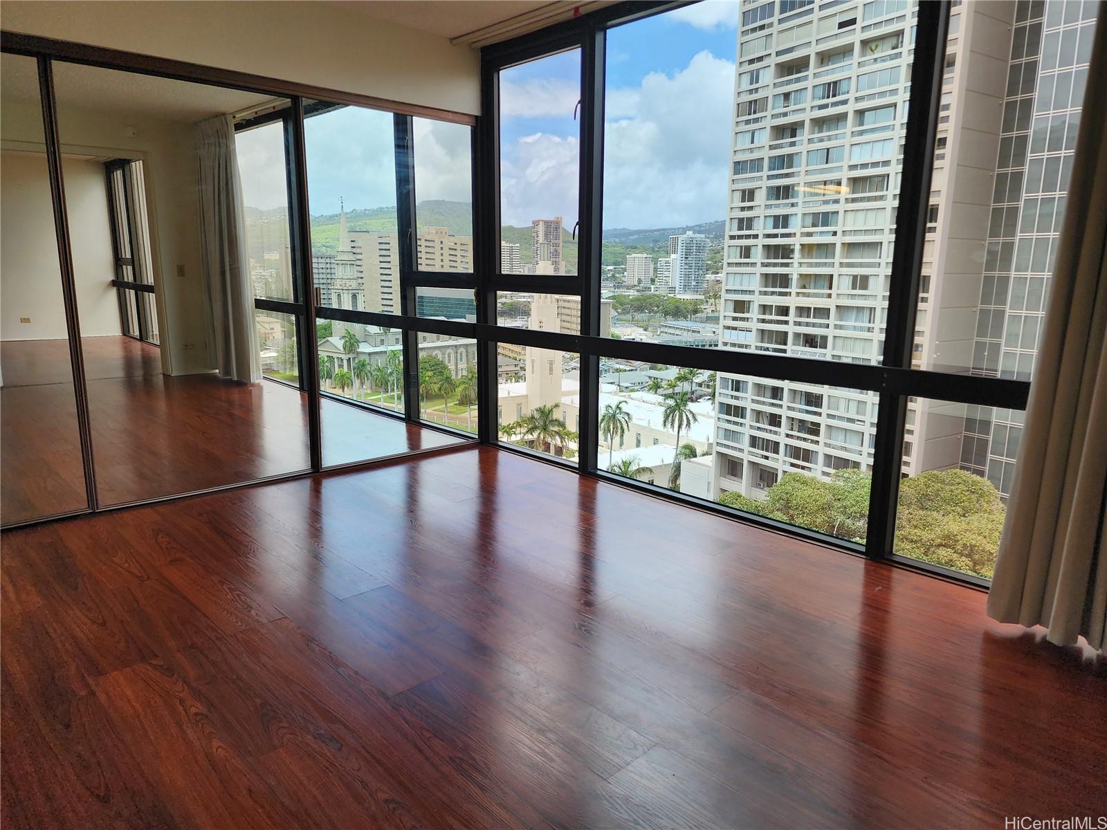 Punahou Regency condo # 15B, Honolulu, Hawaii - photo 5 of 20