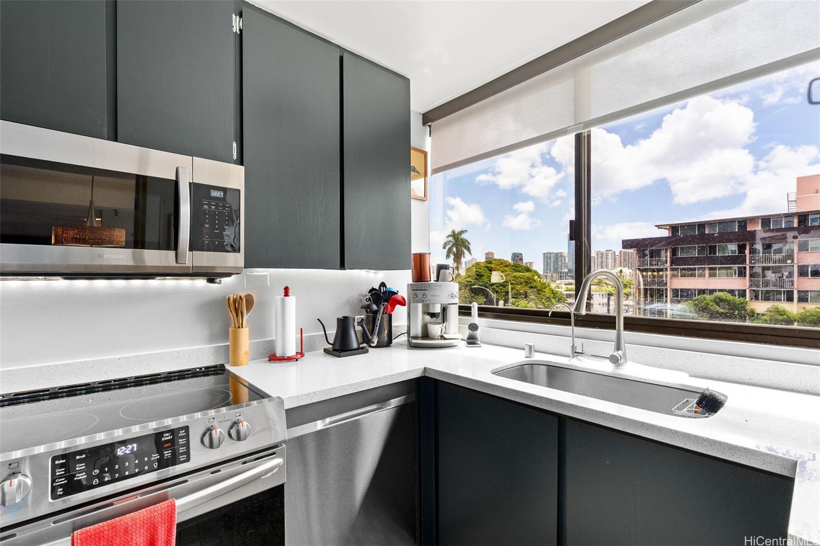 Punahou Regency condo # 4B, Honolulu, Hawaii - photo 7 of 20