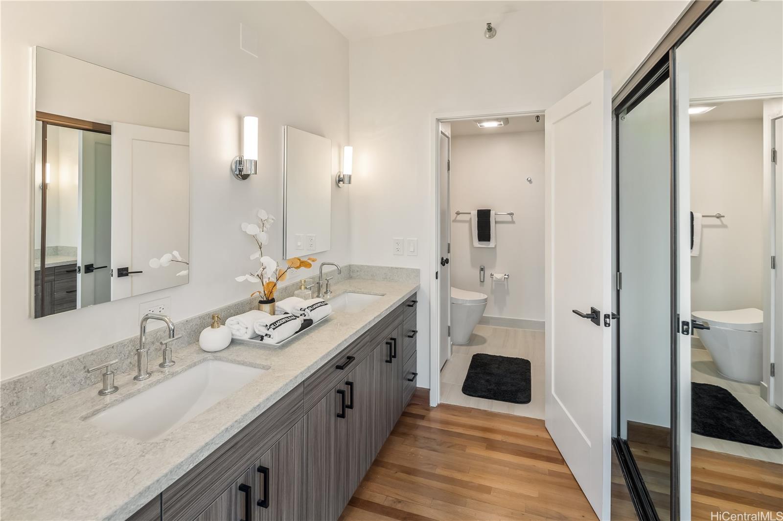 Punahou Regency condo # PH3, Honolulu, Hawaii - photo 16 of 25