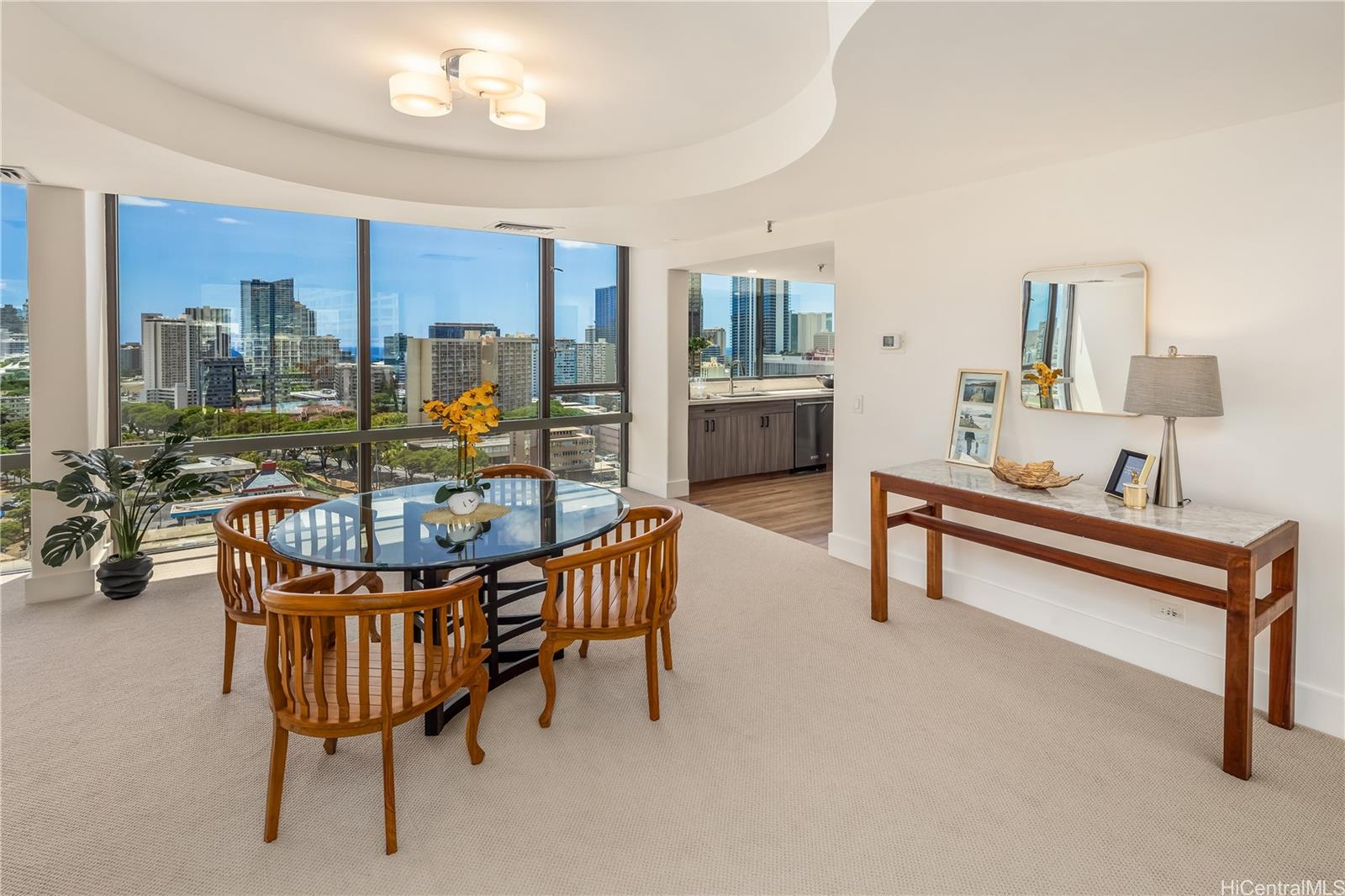 Punahou Regency condo # PH3, Honolulu, Hawaii - photo 4 of 25