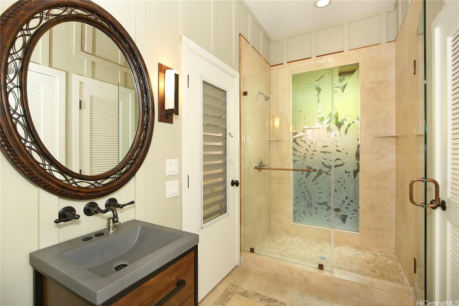 1116  Kealaolu Ave Kahala Area, Diamond Head home - photo 19 of 25