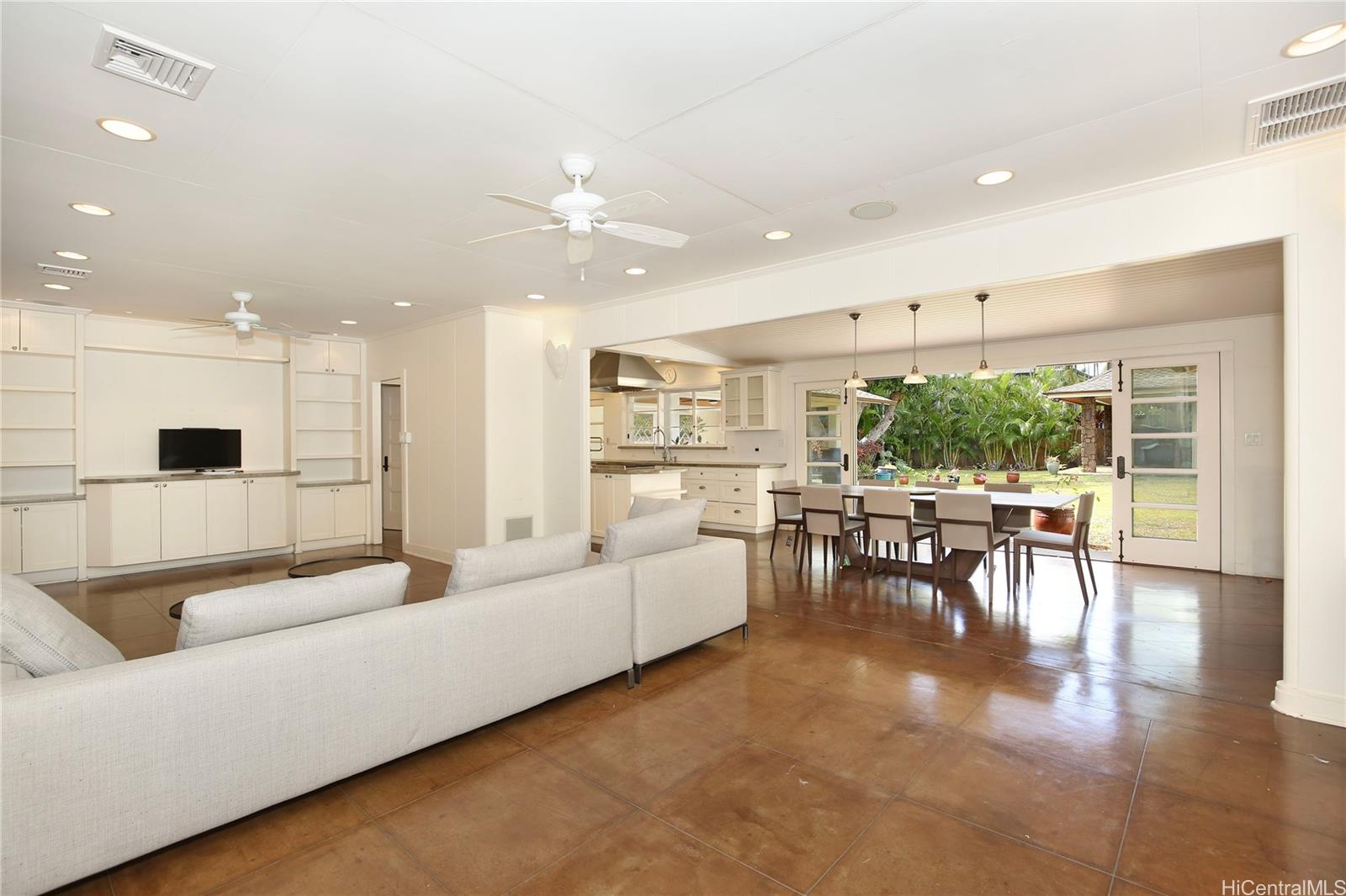 1116  Kealaolu Ave Kahala Area, Diamond Head home - photo 3 of 25