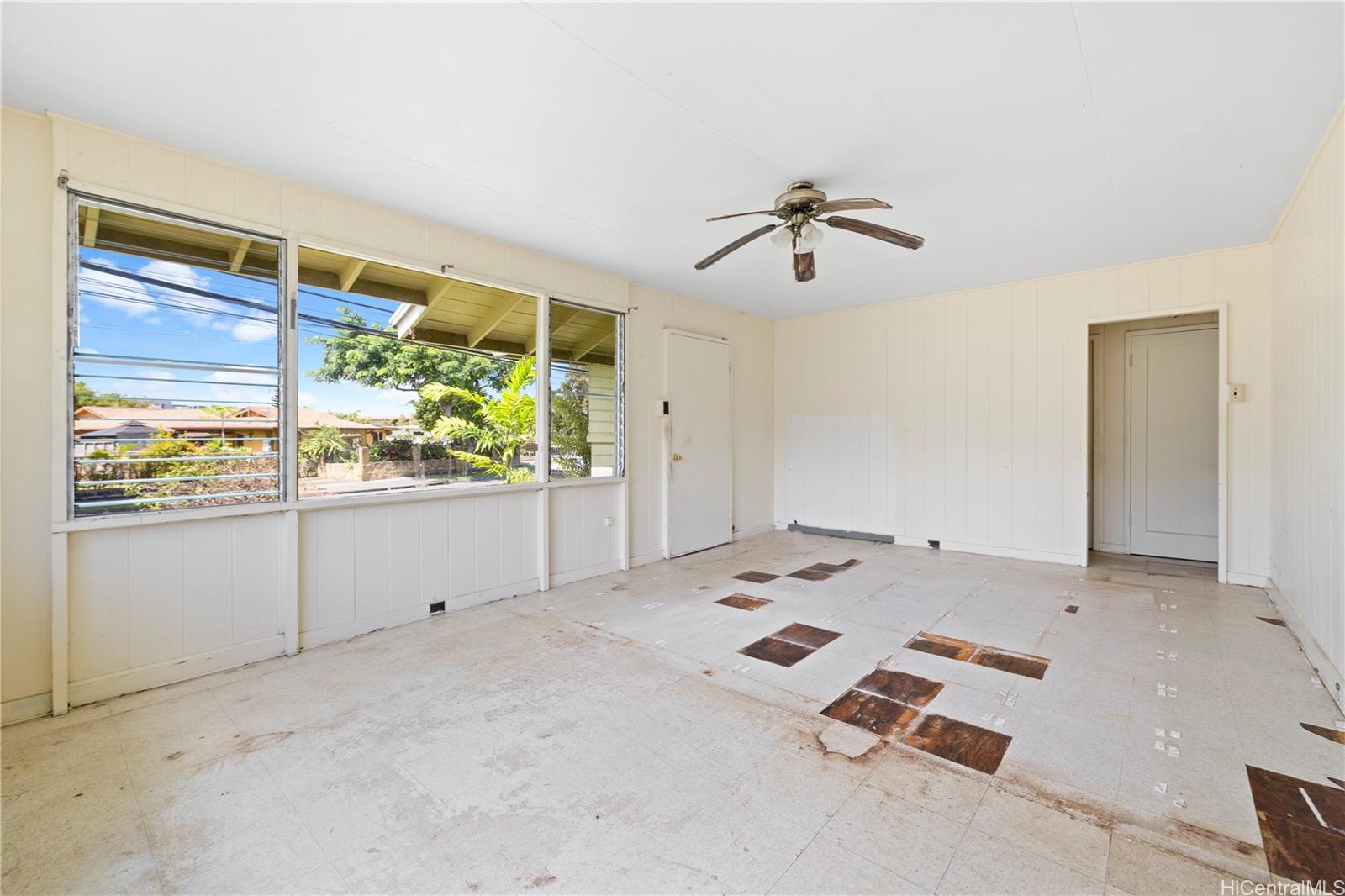 1117  Keolu Drive Keolu Hills, Kailua home - photo 4 of 21