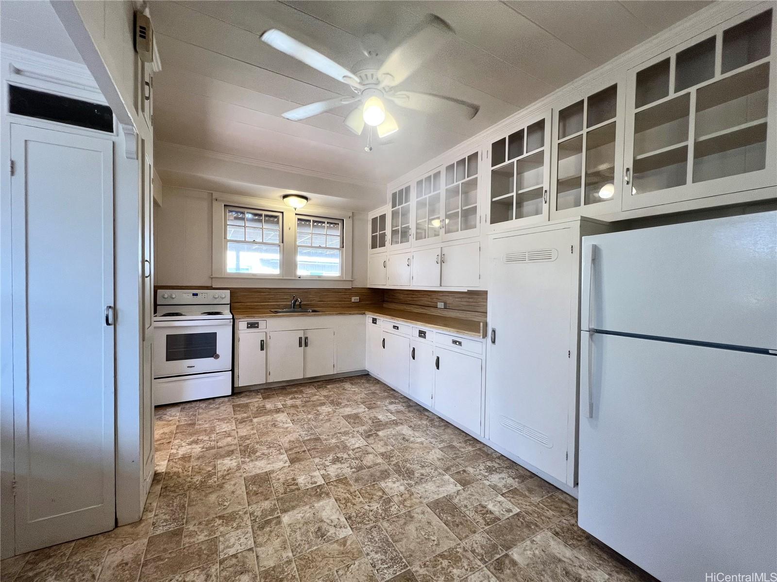 1118 15th Ave Honolulu - Multi-family - photo 5 of 20