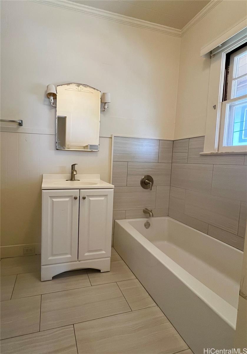 1118 15th Ave Honolulu - Multi-family - photo 10 of 20