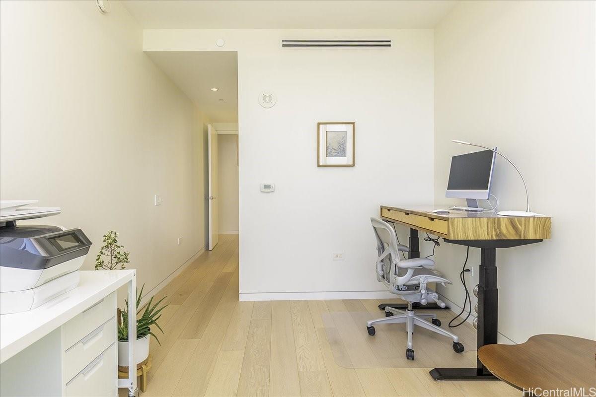 Waiea - 1118 Ala Moana condo # 1002, Honolulu, Hawaii - photo 18 of 25