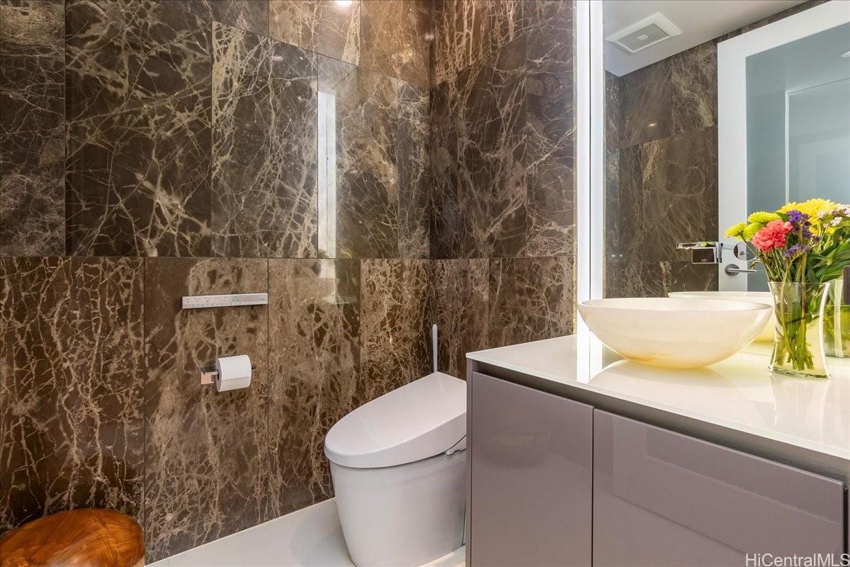 Waiea - 1118 Ala Moana condo # 1002, Honolulu, Hawaii - photo 21 of 25