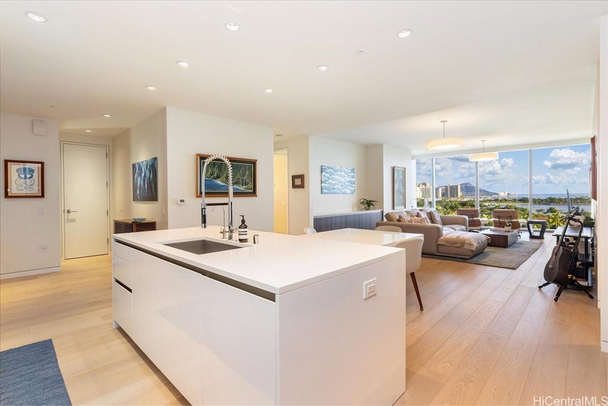 Waiea - 1118 Ala Moana condo # 1002, Honolulu, Hawaii - photo 4 of 25