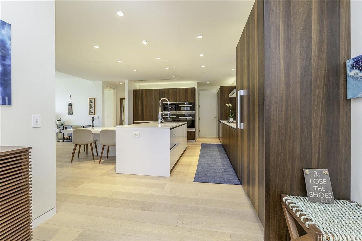 Waiea - 1118 Ala Moana condo # 1002, Honolulu, Hawaii - photo 7 of 25