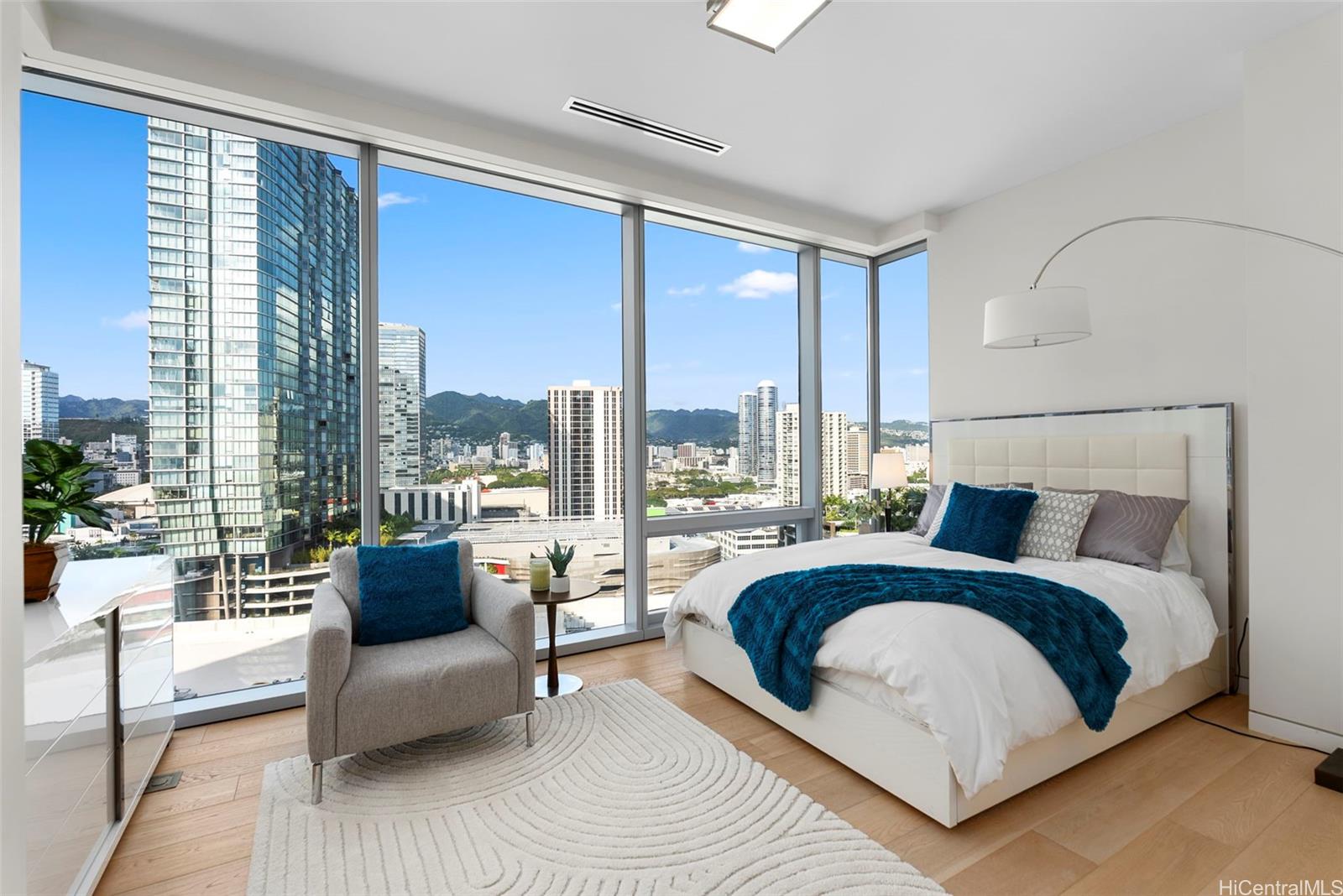 Waiea - 1118 Ala Moana condo # 1505, Honolulu, Hawaii - photo 13 of 25