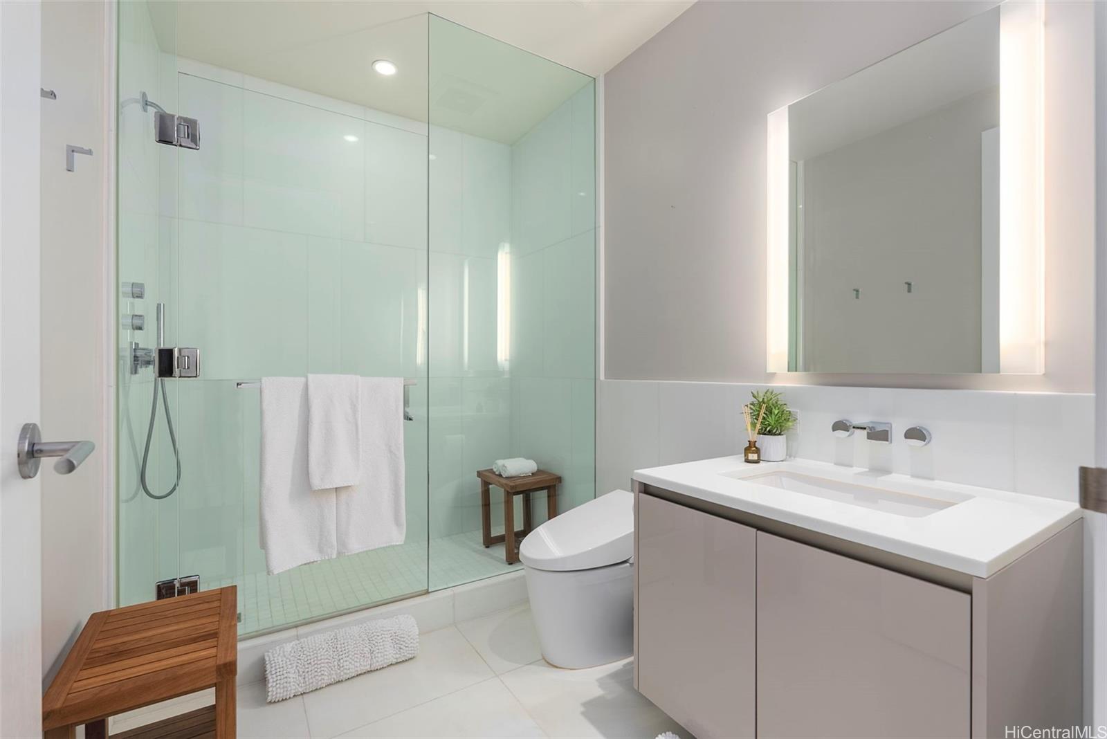 Waiea - 1118 Ala Moana condo # 1505, Honolulu, Hawaii - photo 15 of 25