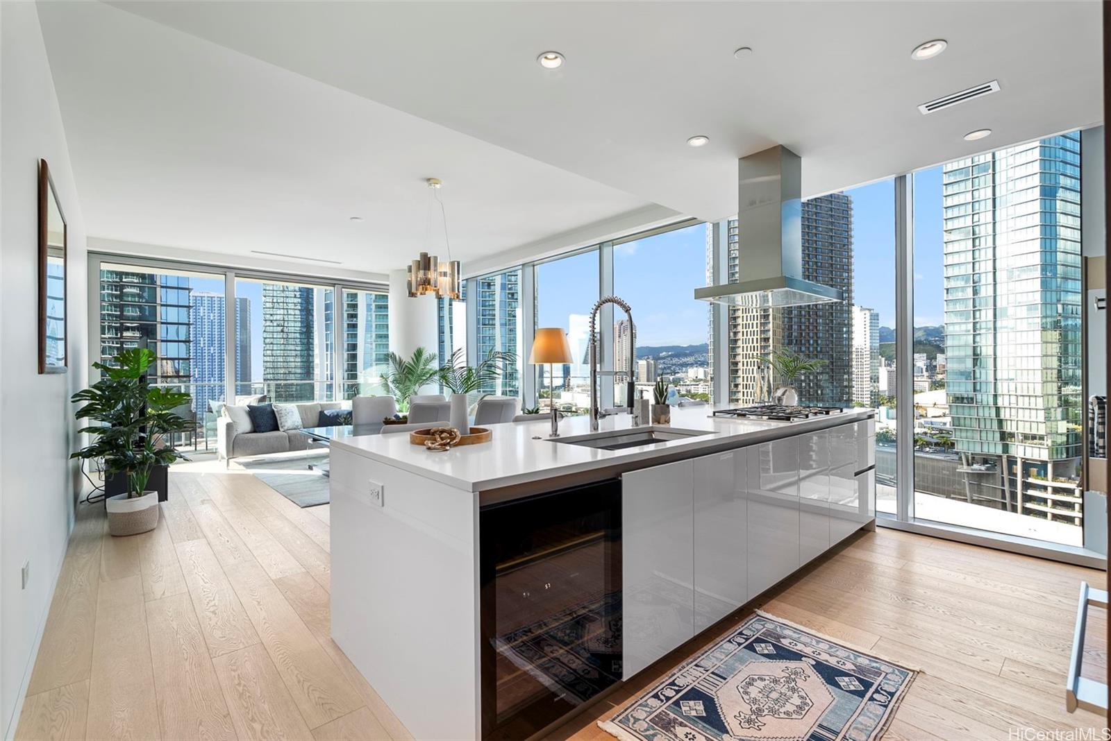 Waiea - 1118 Ala Moana condo # 1505, Honolulu, Hawaii - photo 7 of 25