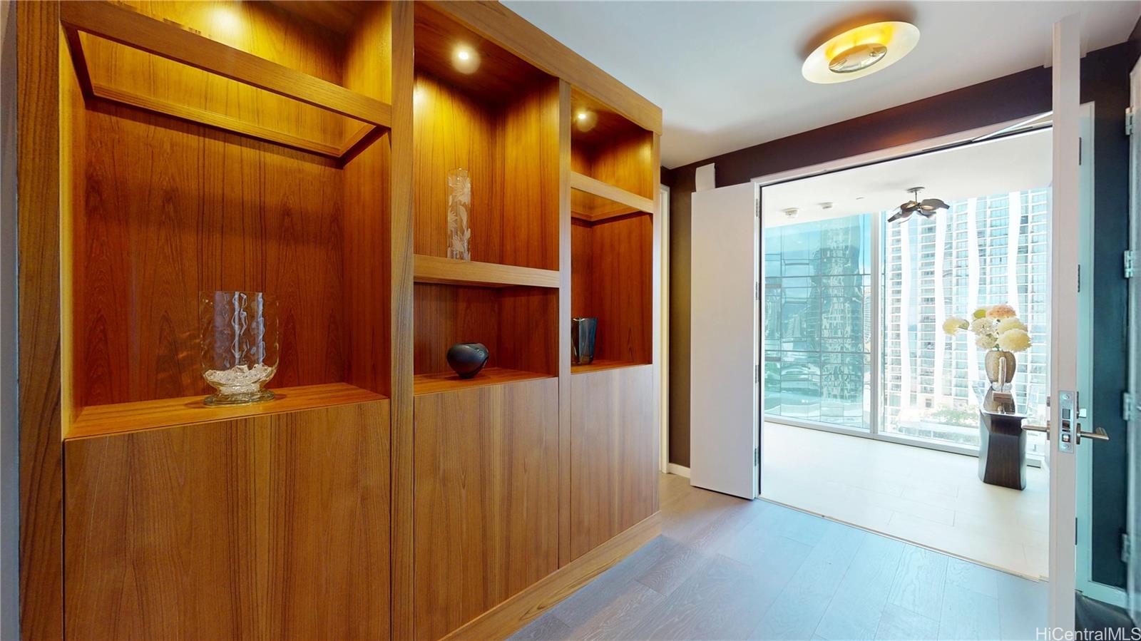 Waiea - 1118 Ala Moana condo # 1606, Honolulu, Hawaii - photo 2 of 25