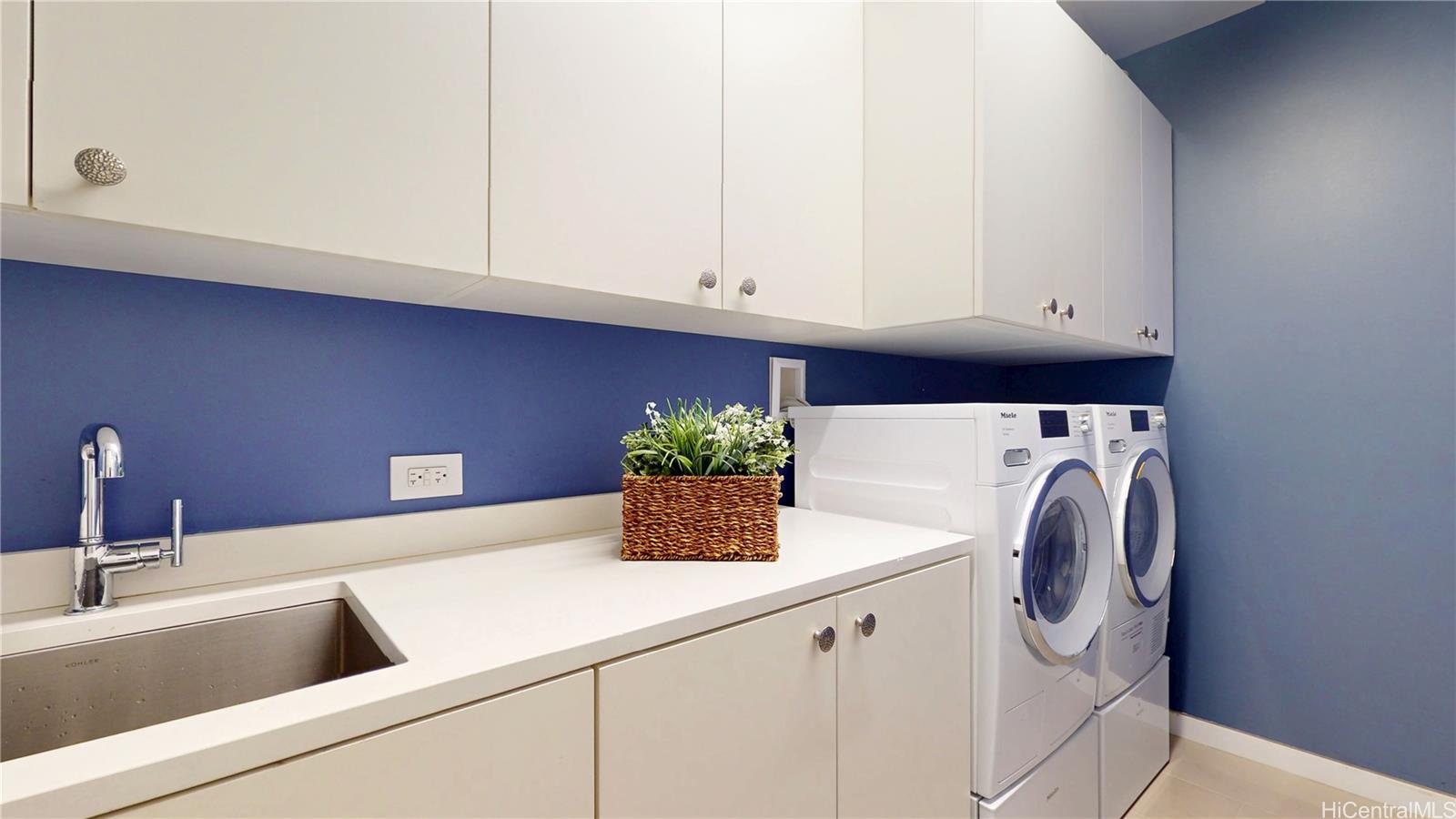 Waiea - 1118 Ala Moana condo # 1606, Honolulu, Hawaii - photo 16 of 25