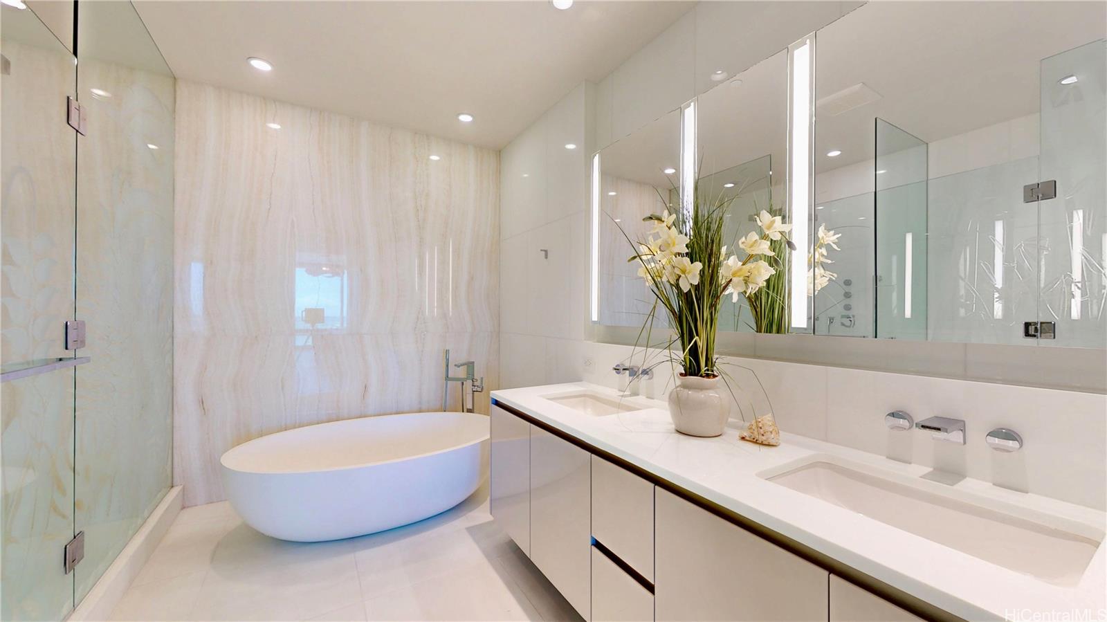 Waiea - 1118 Ala Moana condo # 1606, Honolulu, Hawaii - photo 9 of 25