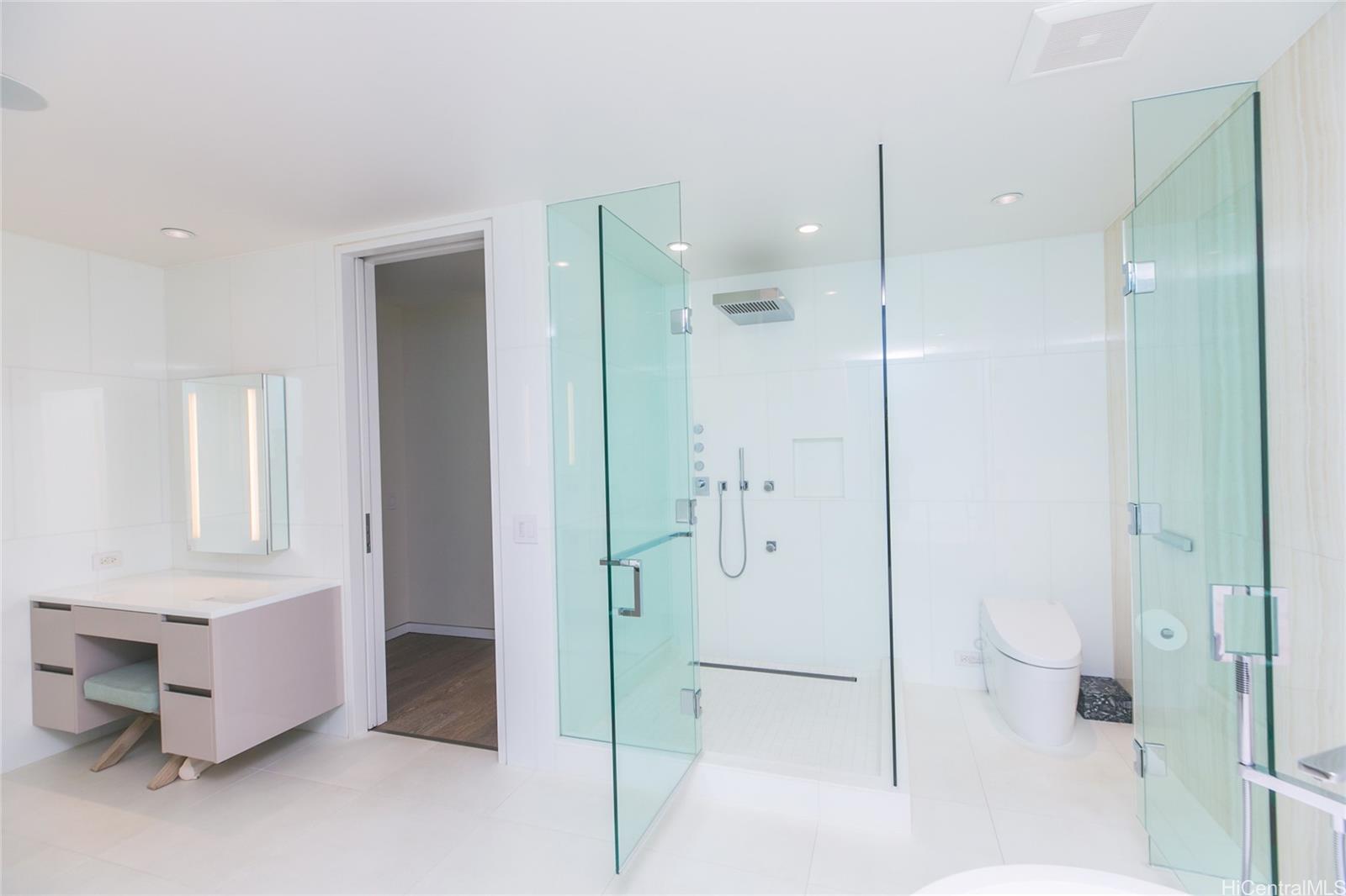 1118 Ala Moana Blvd townhouse # 2, Honolulu, Hawaii - photo 15 of 25