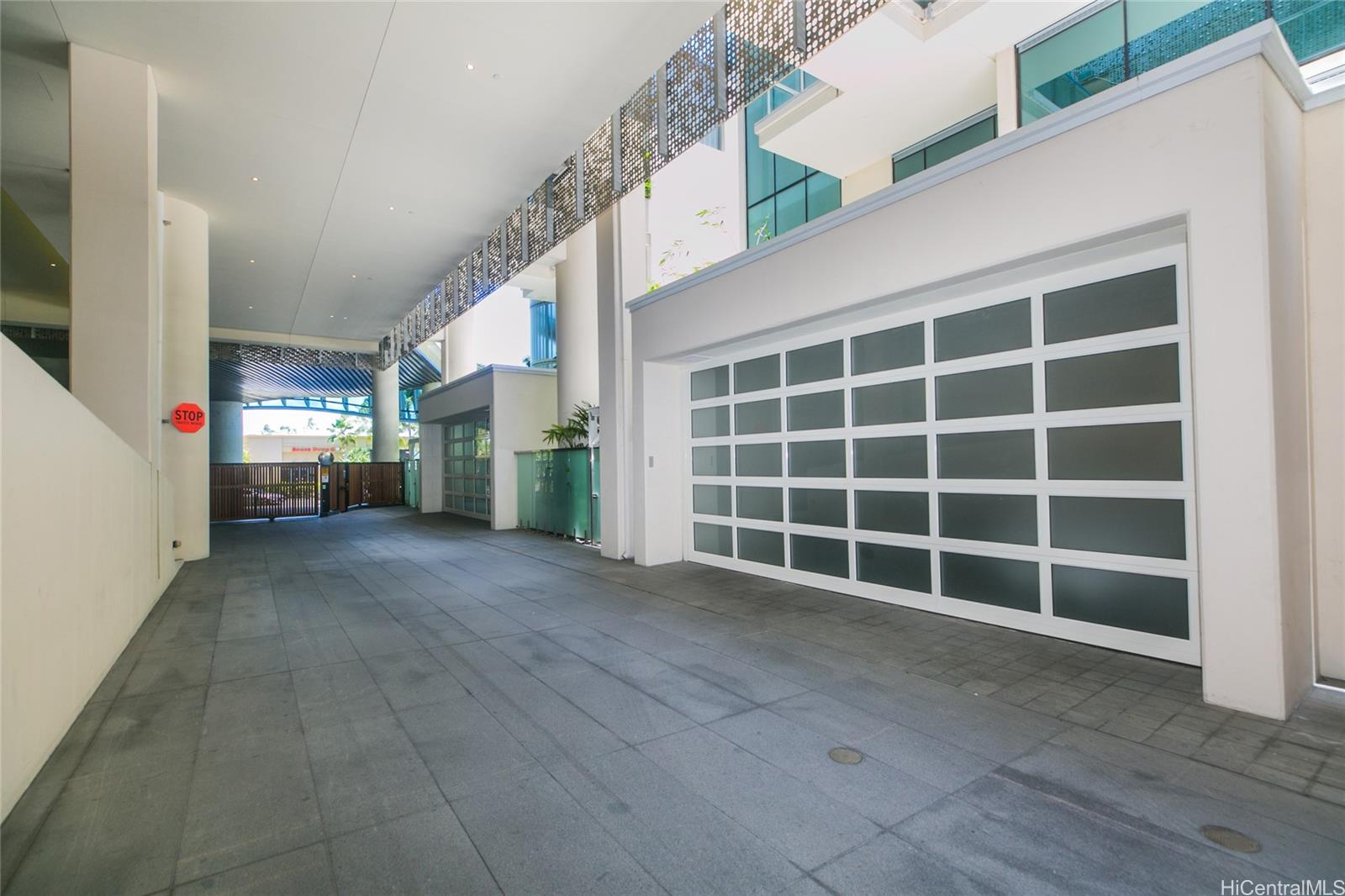 1118 Ala Moana Blvd townhouse # 2, Honolulu, Hawaii - photo 21 of 25