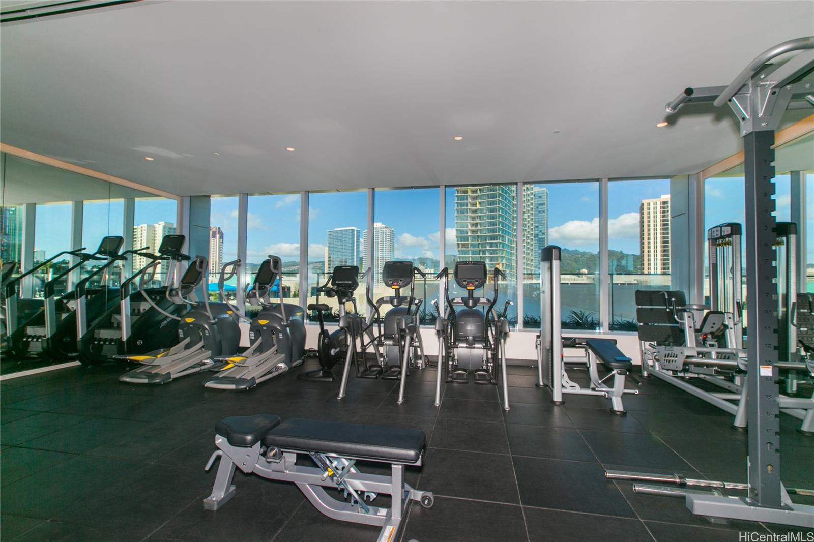 1118 Ala Moana Blvd townhouse # 2, Honolulu, Hawaii - photo 24 of 25