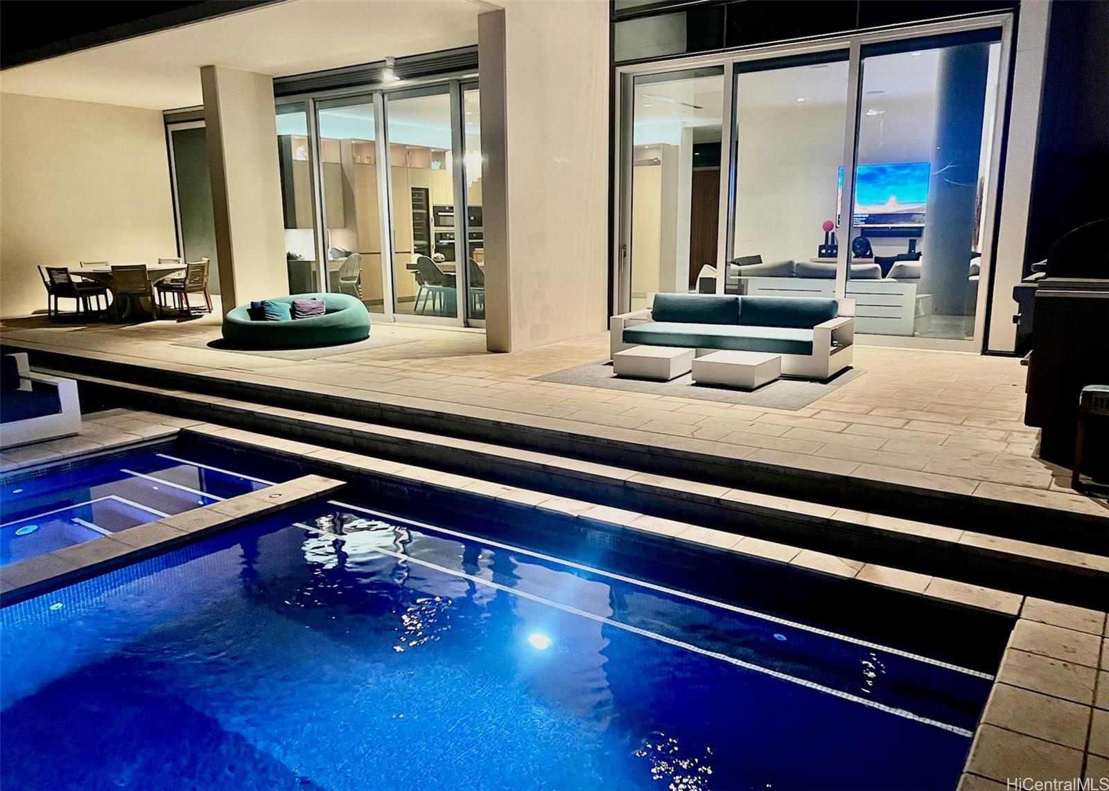 1118 Ala Moana Blvd townhouse # 2, Honolulu, Hawaii - photo 4 of 25