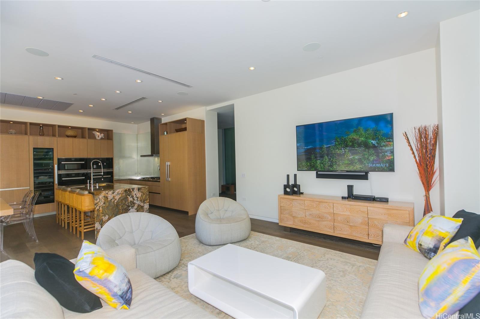 1118 Ala Moana Blvd townhouse # 2, Honolulu, Hawaii - photo 6 of 25