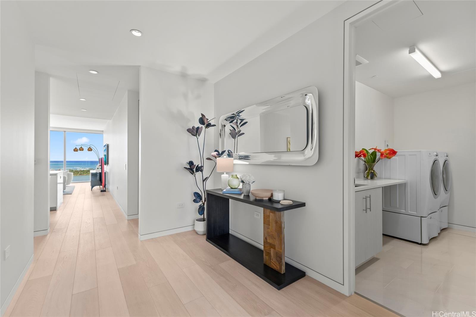 Waiea - 1118 Ala Moana condo # 2006, Honolulu, Hawaii - photo 4 of 25