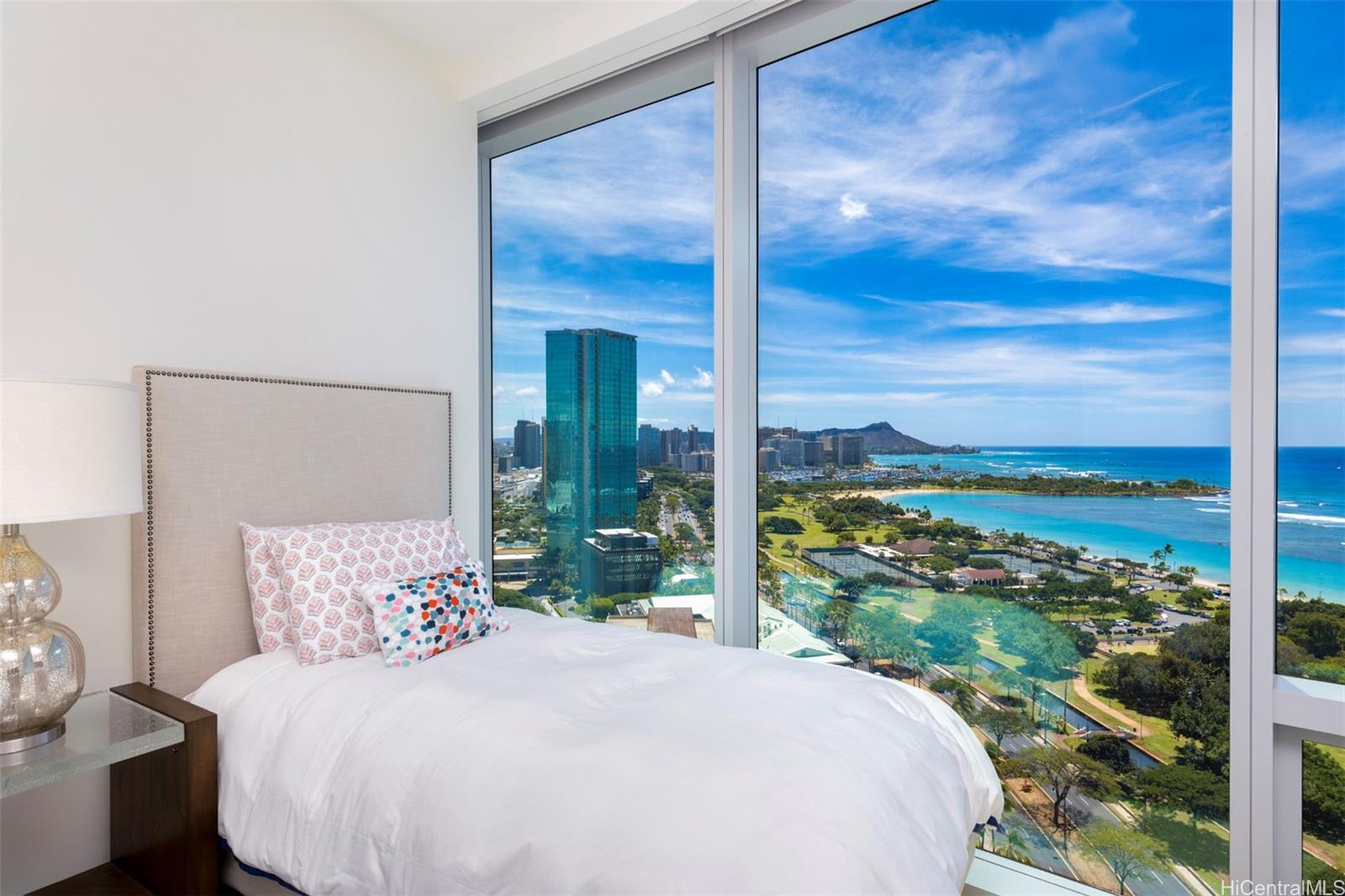 1118 Ala Moana Blvd Honolulu - Rental - photo 17 of 25