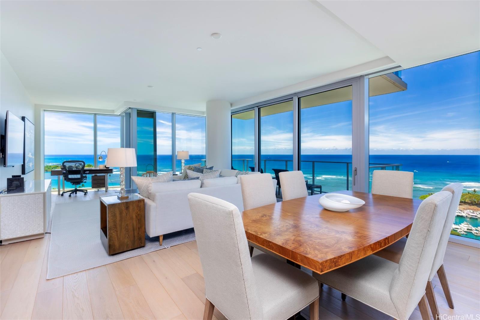 1118 Ala Moana Blvd Honolulu - Rental - photo 3 of 25