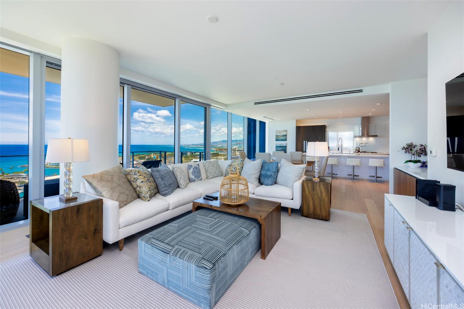 1118 Ala Moana Blvd Honolulu - Rental - photo 9 of 25