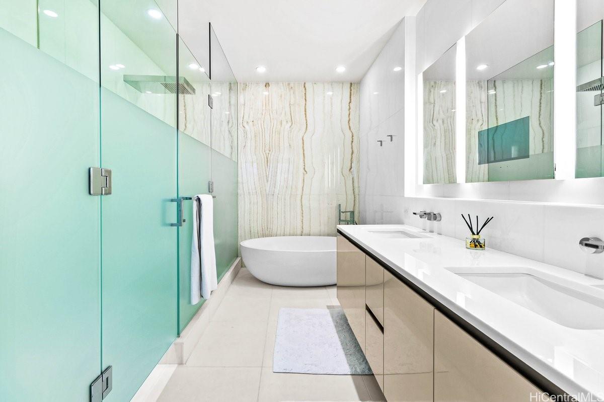 Waiea - 1118 Ala Moana condo # 2303, Honolulu, Hawaii - photo 13 of 20