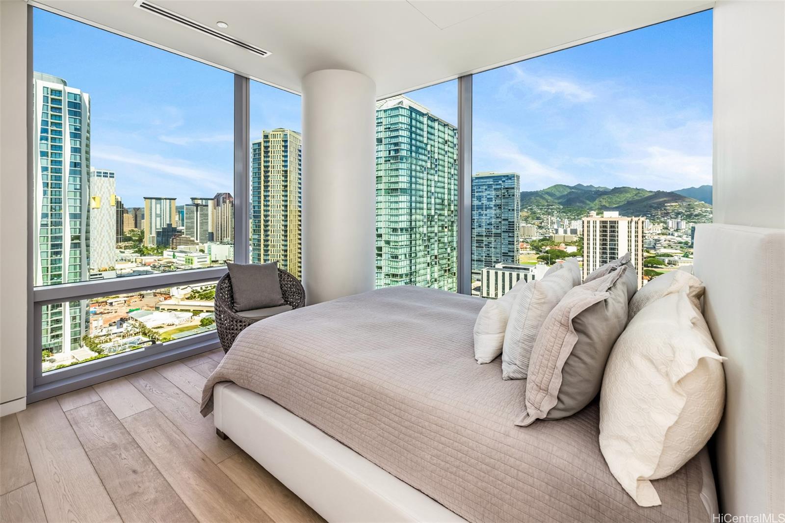 Waiea - 1118 Ala Moana condo # 2306, Honolulu, Hawaii - photo 17 of 25