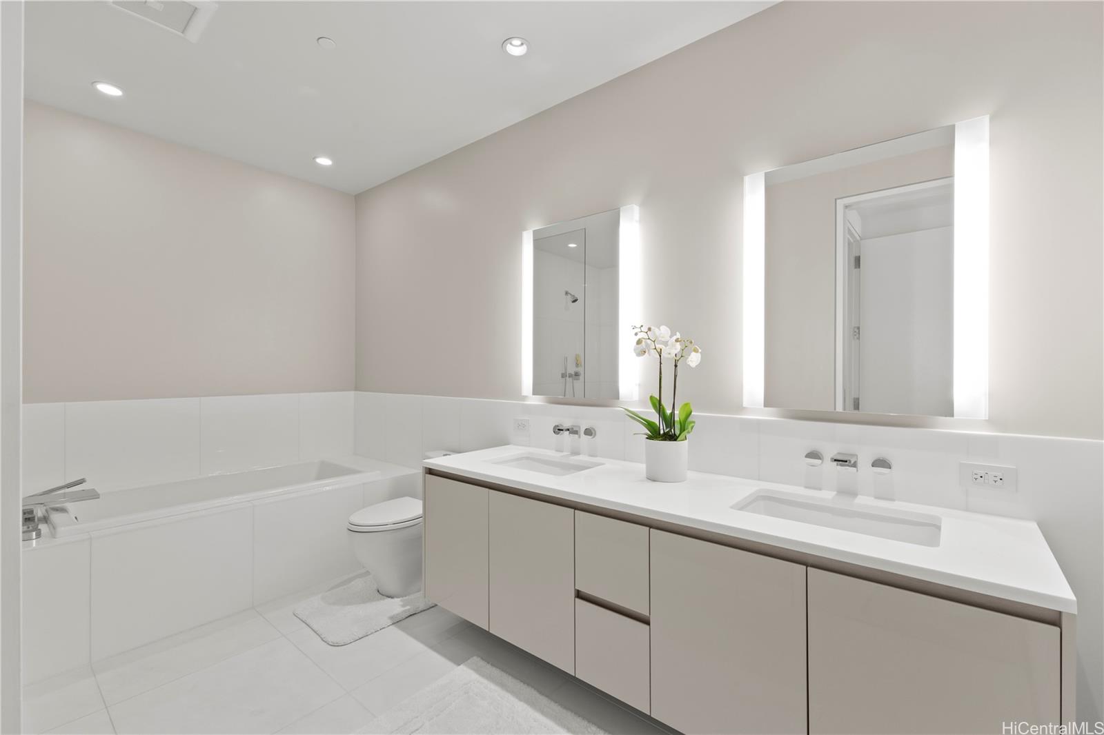 Waiea - 1118 Ala Moana condo # 2502, Honolulu, Hawaii - photo 15 of 25