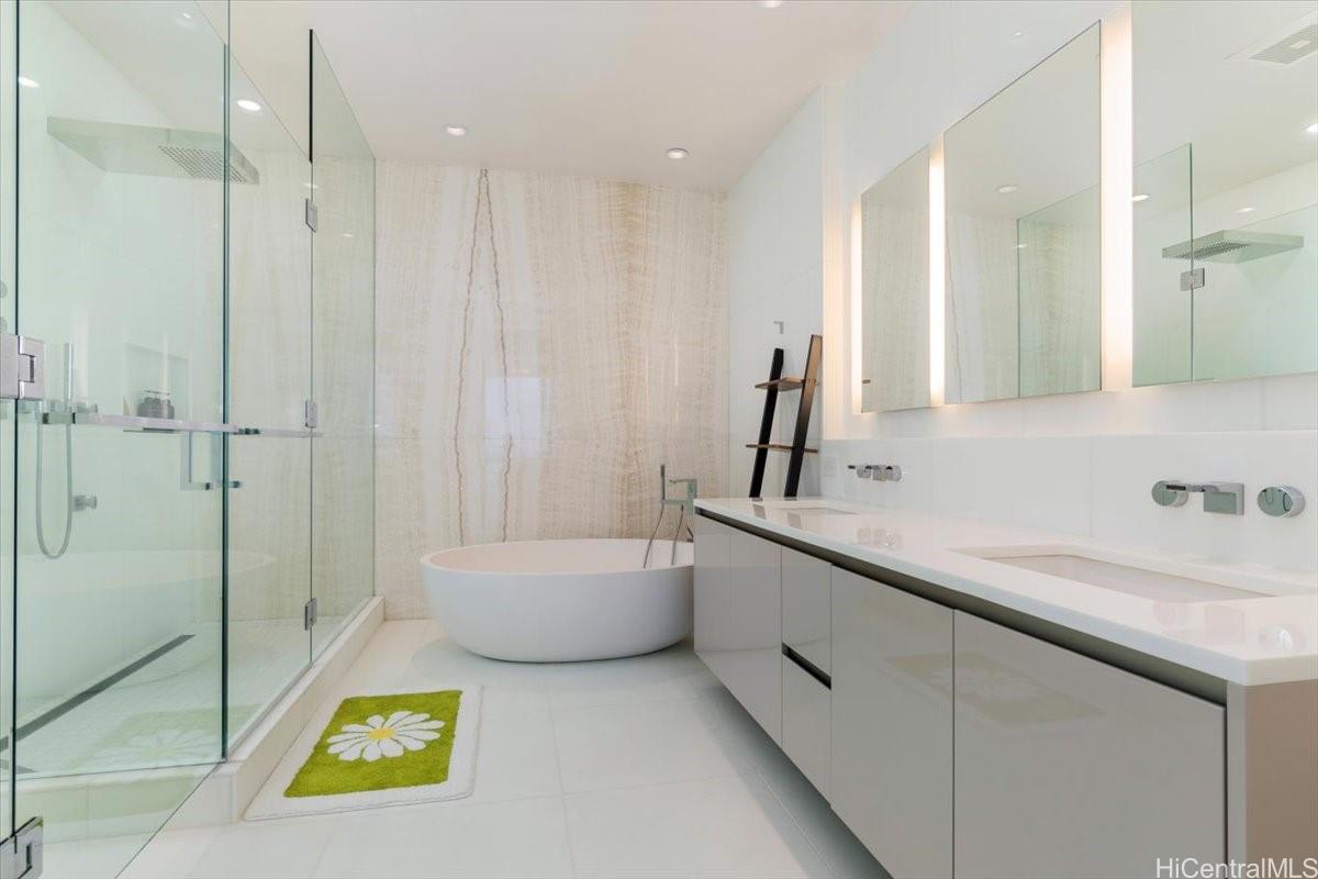 1118 Ala Moana Blvd Honolulu - Rental - photo 15 of 25