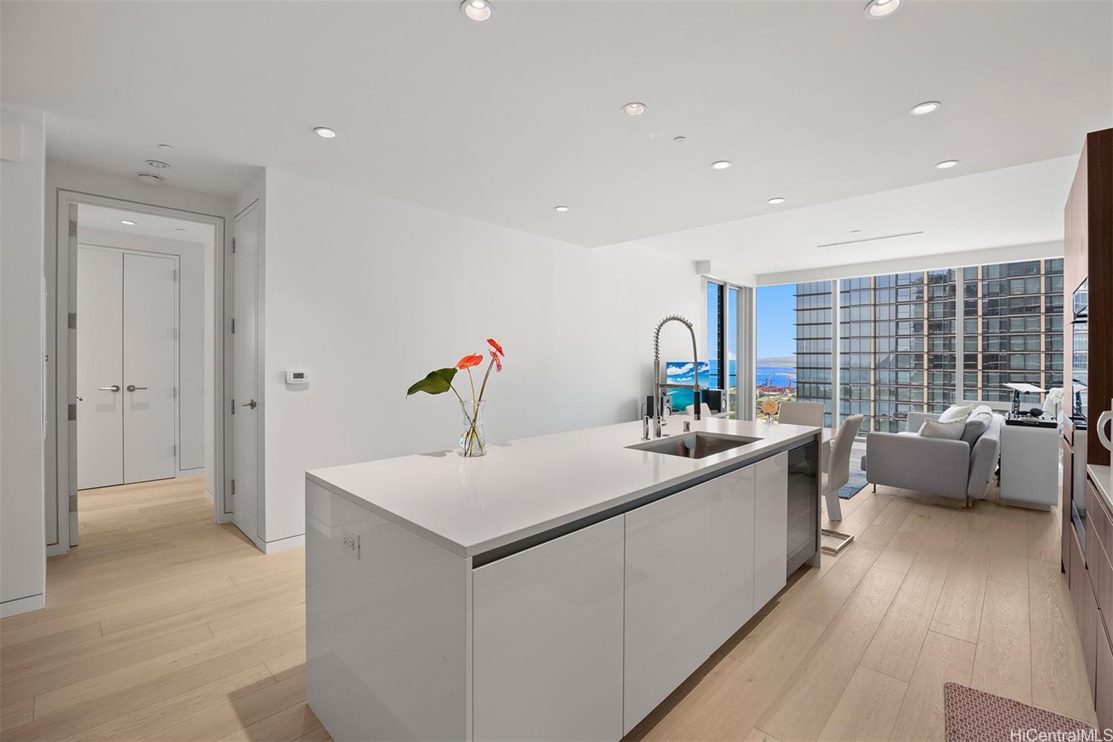 Waiea - 1118 Ala Moana condo # 2903, Honolulu, Hawaii - photo 10 of 25