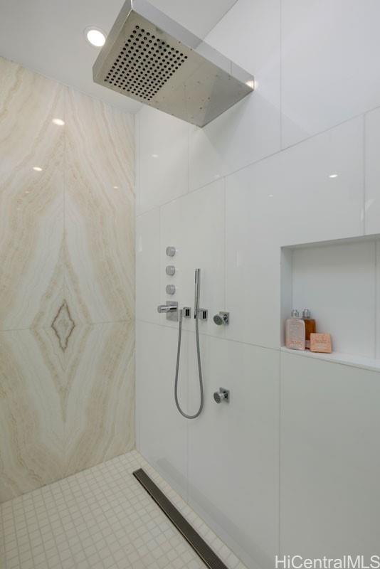 Waiea - 1118 Ala Moana condo # 2905, Honolulu, Hawaii - photo 10 of 24