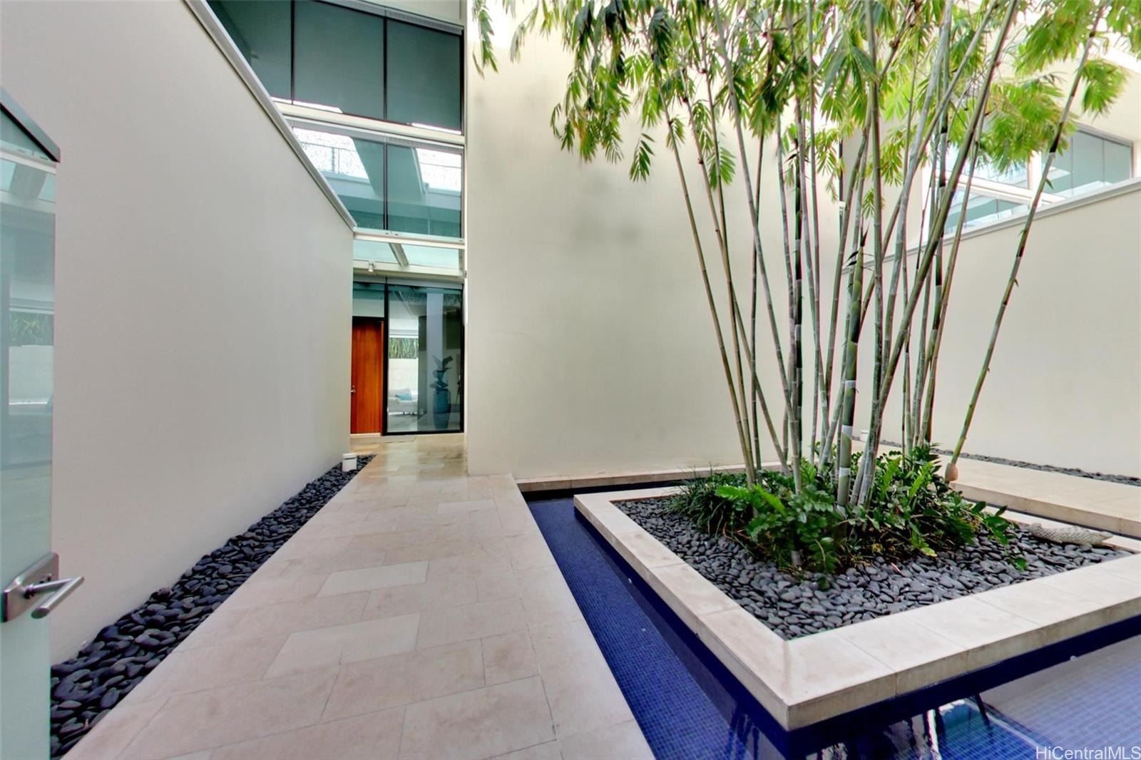 Waiea - 1118 Ala Moana condo # 3, Honolulu, Hawaii - photo 23 of 25