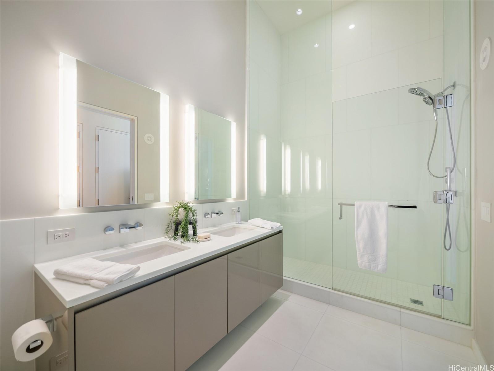 Waiea - 1118 Ala Moana condo # 3400, Honolulu, Hawaii - photo 16 of 25