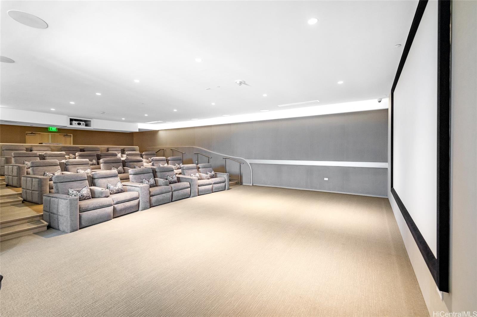 Waiea - 1118 Ala Moana condo # 3400, Honolulu, Hawaii - photo 24 of 25