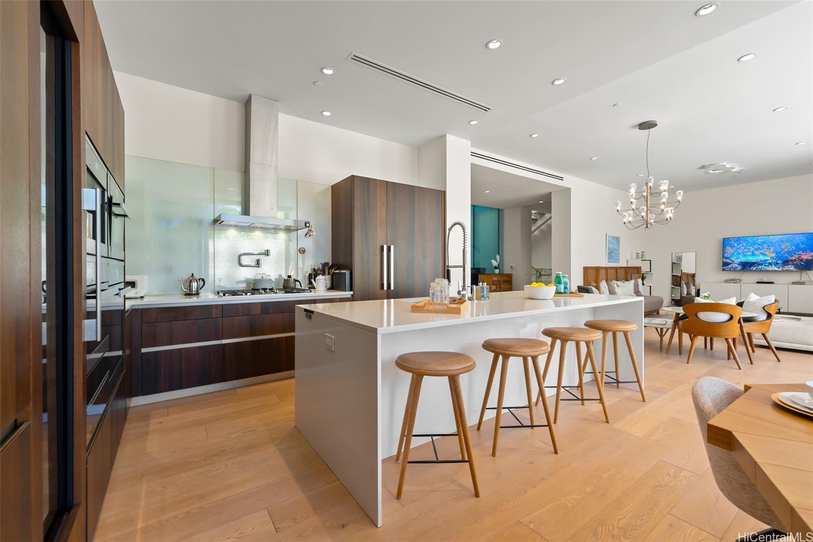 1118 Ala Moana Blvd townhouse # 4, Honolulu, Hawaii - photo 7 of 25