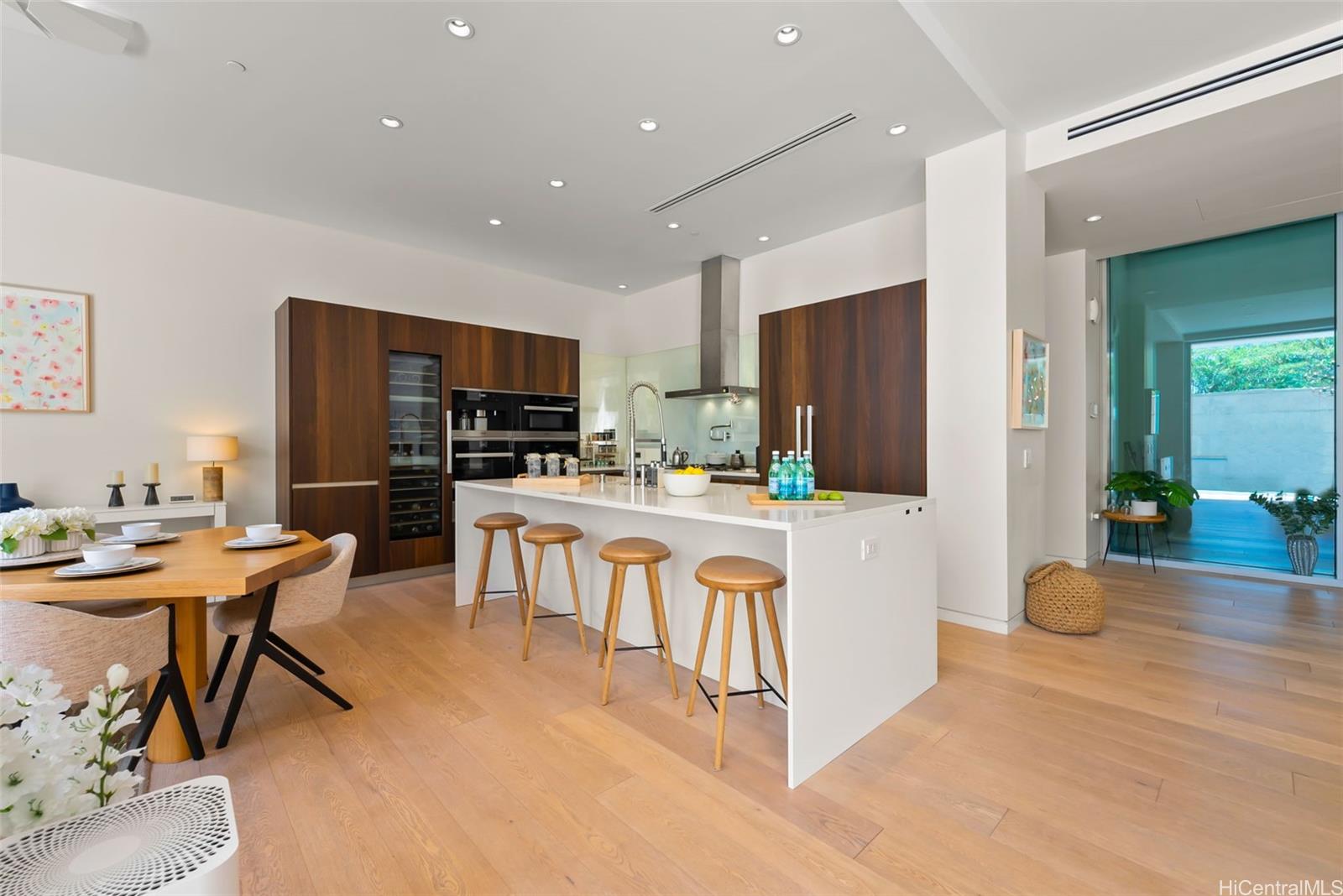 1118 Ala Moana Blvd townhouse # 4, Honolulu, Hawaii - photo 10 of 25