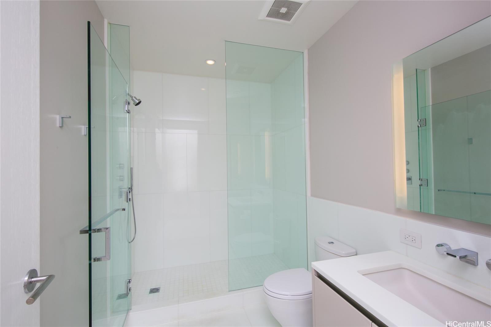 Waiea - 1118 Ala Moana condo # 805, Honolulu, Hawaii - photo 14 of 16