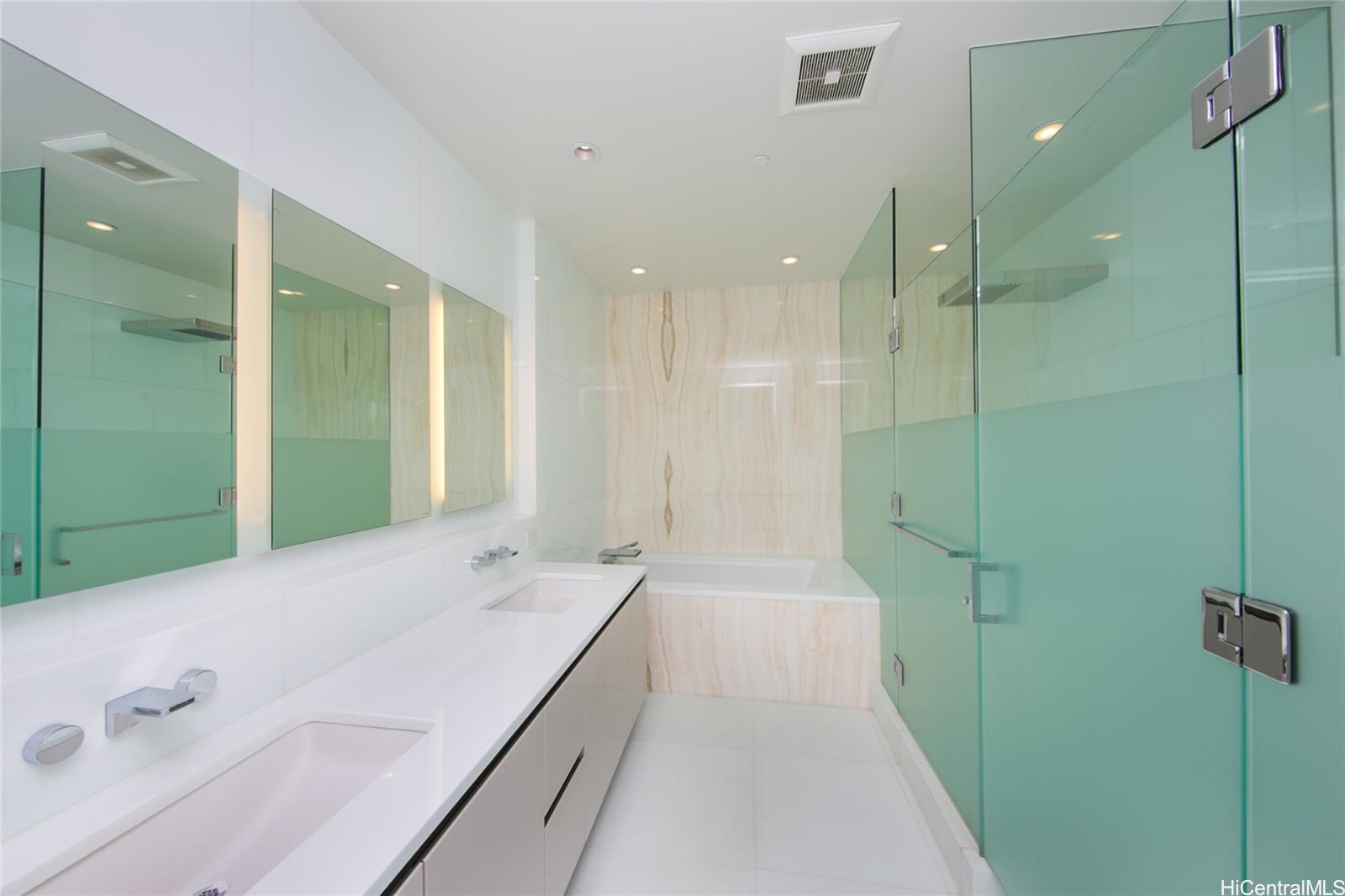 Waiea - 1118 Ala Moana condo # 805, Honolulu, Hawaii - photo 10 of 16