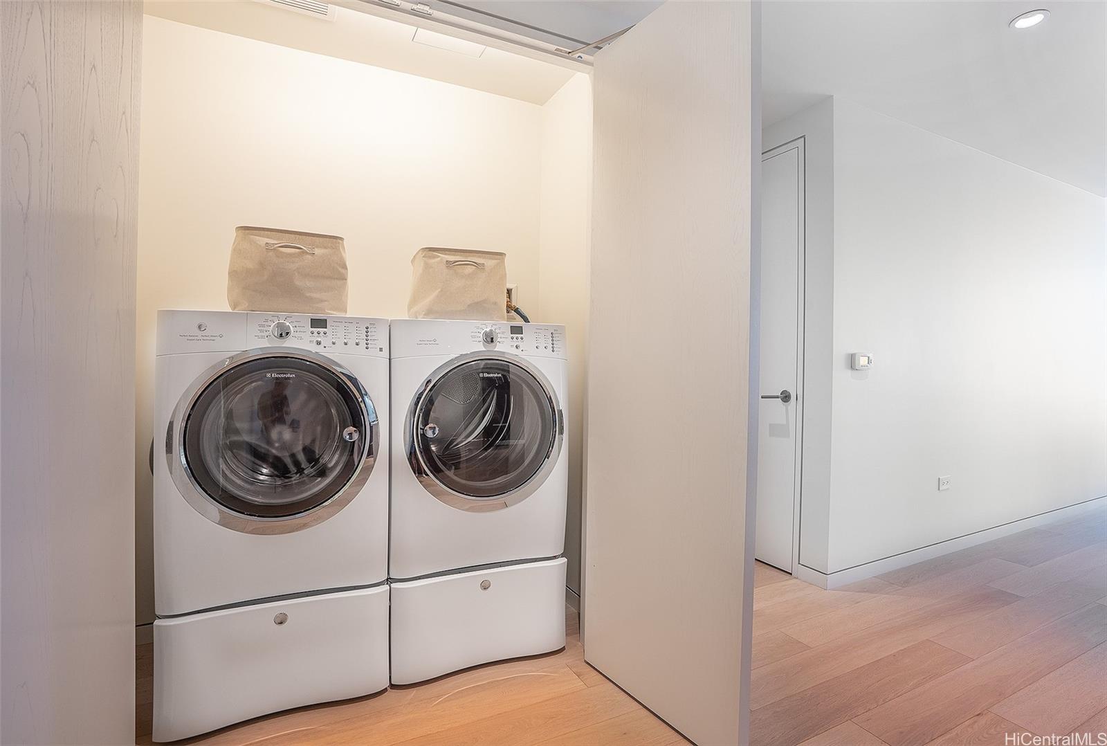 Waiea - 1118 Ala Moana condo # 903, Honolulu, Hawaii - photo 18 of 24