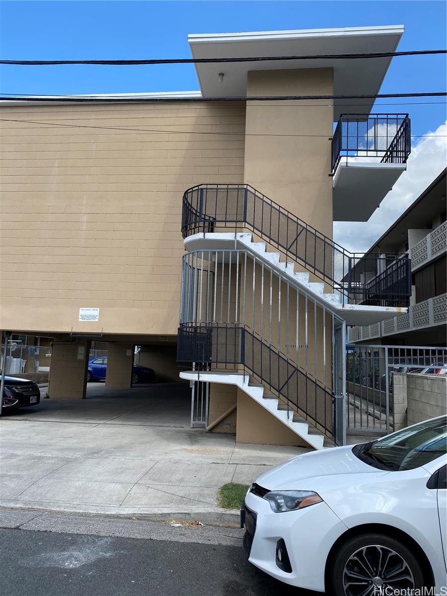 1118 Hoolai St Honolulu - Rental - photo 11 of 13