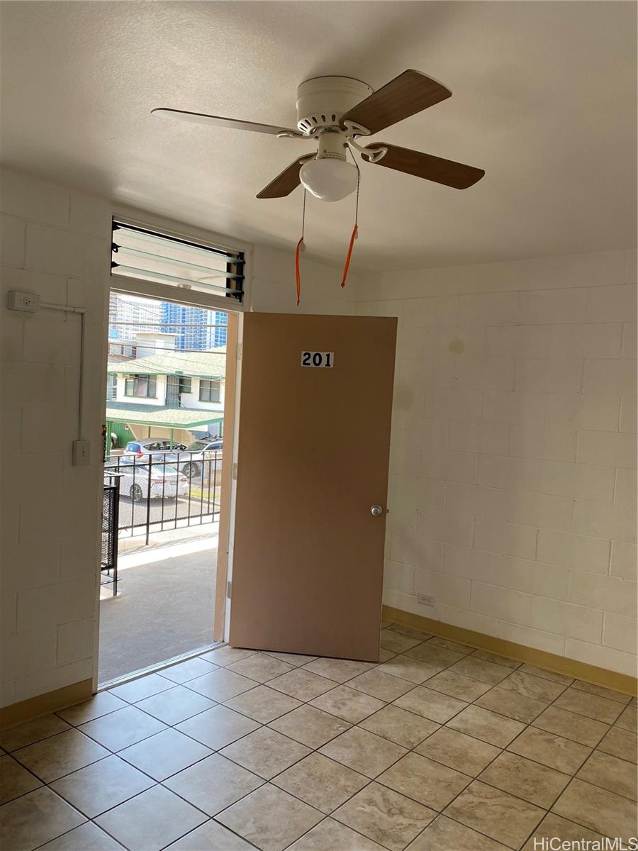 1118 Hoolai St Honolulu - Rental - photo 12 of 13