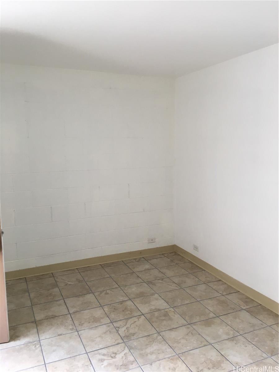 1118 Hoolai St Honolulu - Rental - photo 3 of 13