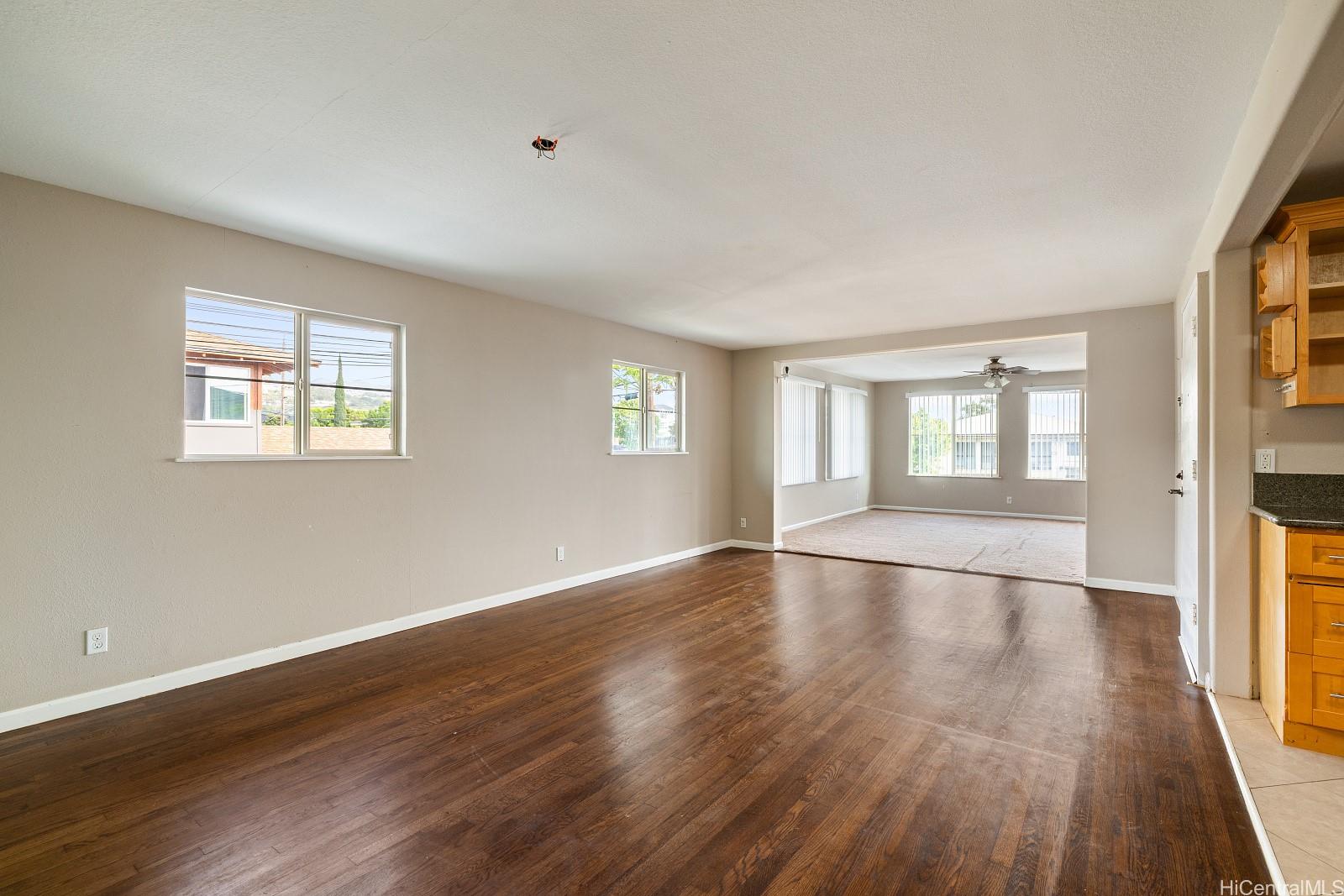 1118  Kaili Street Kalihi-lower, Honolulu home - photo 3 of 25