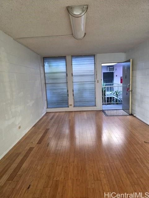 Banyan Gardens condo # 203, Honolulu, Hawaii - photo 8 of 9